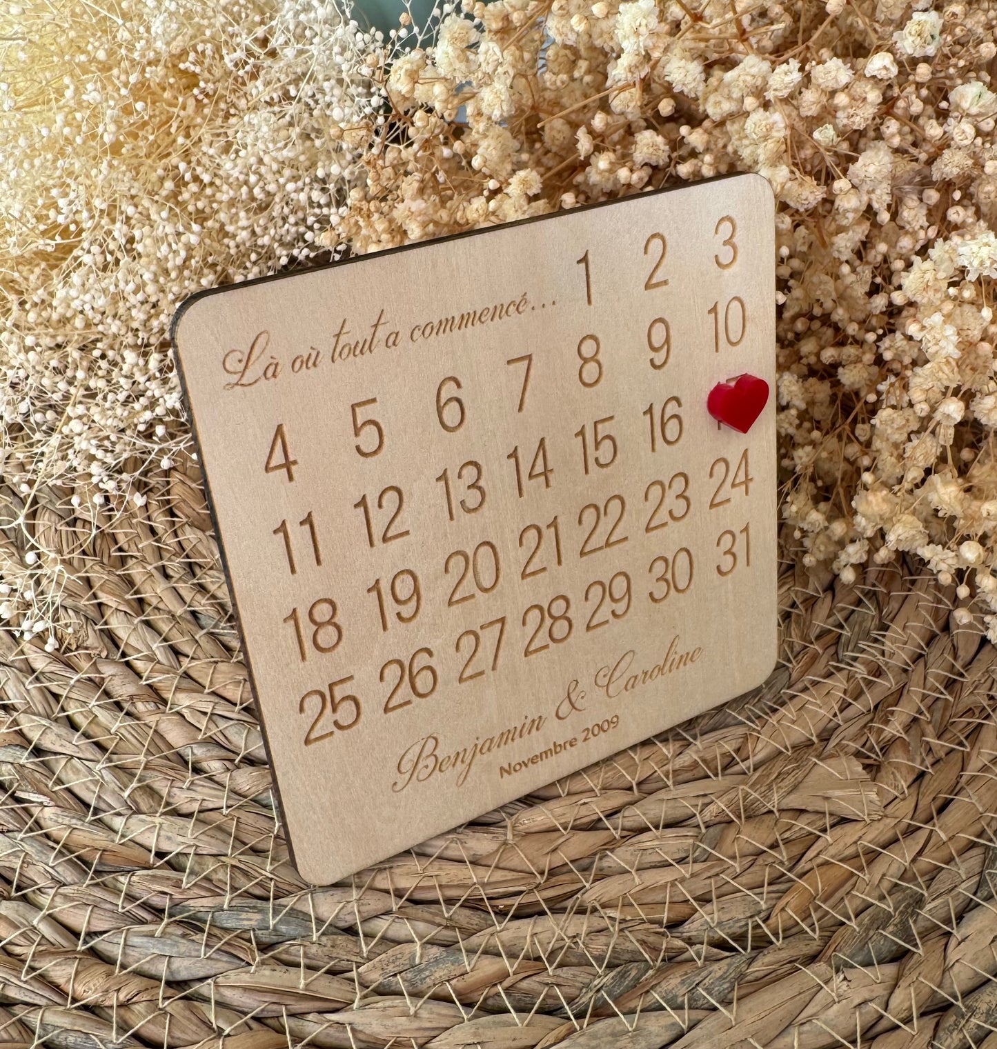 Magnet en bois gravé prénoms et date clé, st valentin