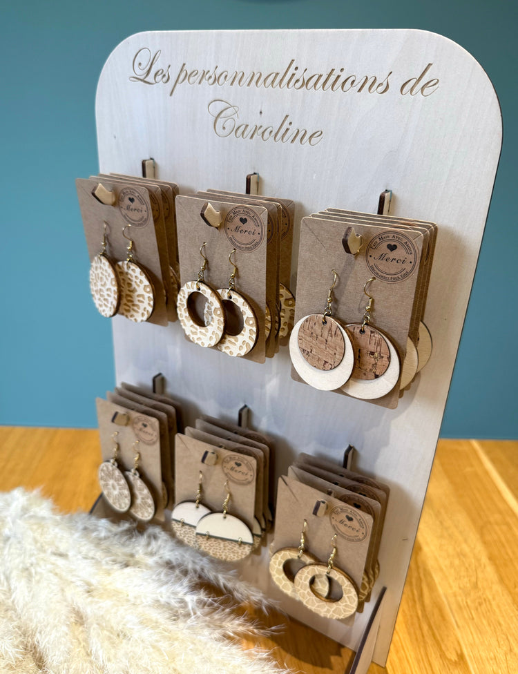 collection de bijoux artisanaux; les personnalisations de caroline : boucles d'oreilles en bois et acier inoxydable, faits main en France.