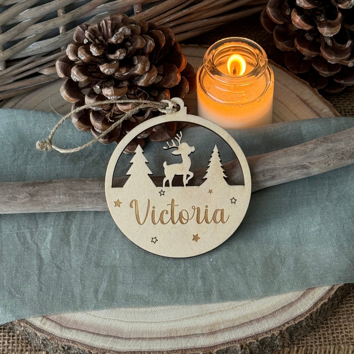 boule de Noël en bois personnalisable