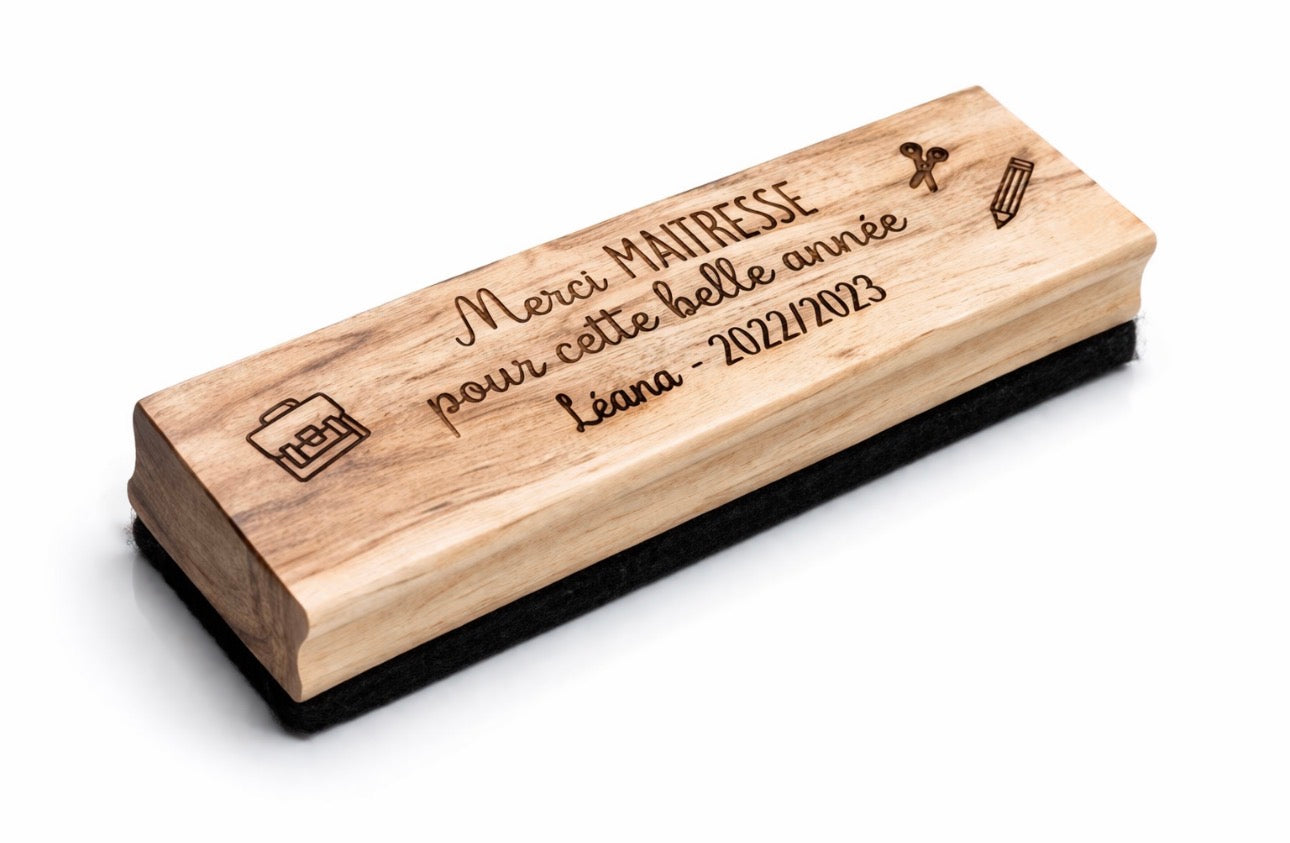 Brosse en bois pour tableau maître ou maîtresse. brosse gravée personnalisée pour cadeau fin d'année scolaire