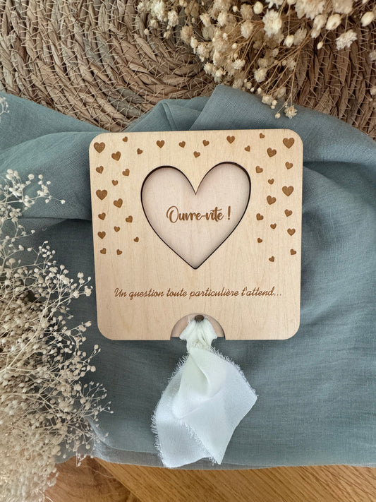 carte à tirer en bois pour demander à une/un proche de devenir marraine, témoin ... idée originale et pleine d'emotion